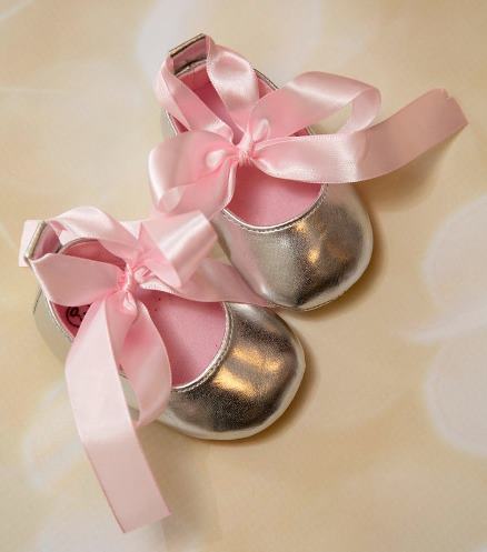 Baby Girl Silver Shoes Silver Ribbon 
